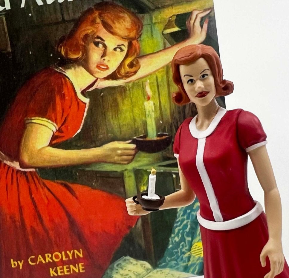 Nancy Drew (Hemligheten på den gamla vinden) Bokboxutgåva Actionfigur